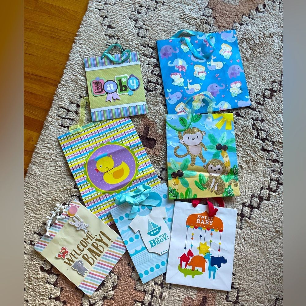 Set of 7 baby shower new baby gift bags gender neutral